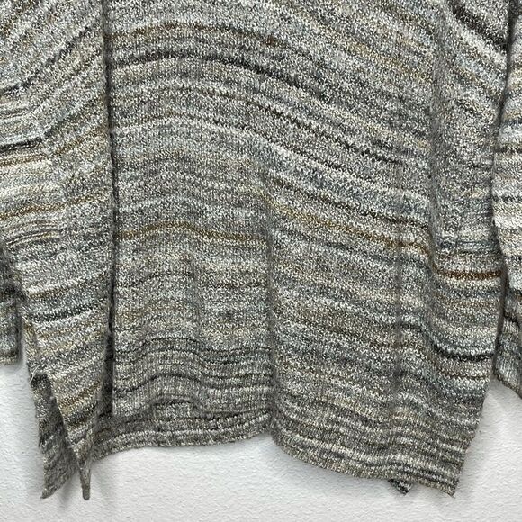 Jillian & Nicole Long Sweater - Picture 6 of 8